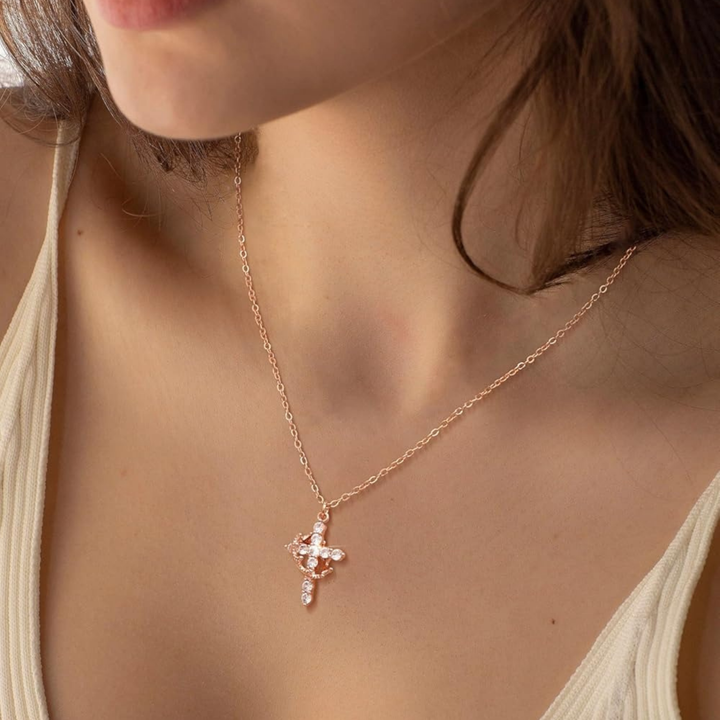 Nives Necklace