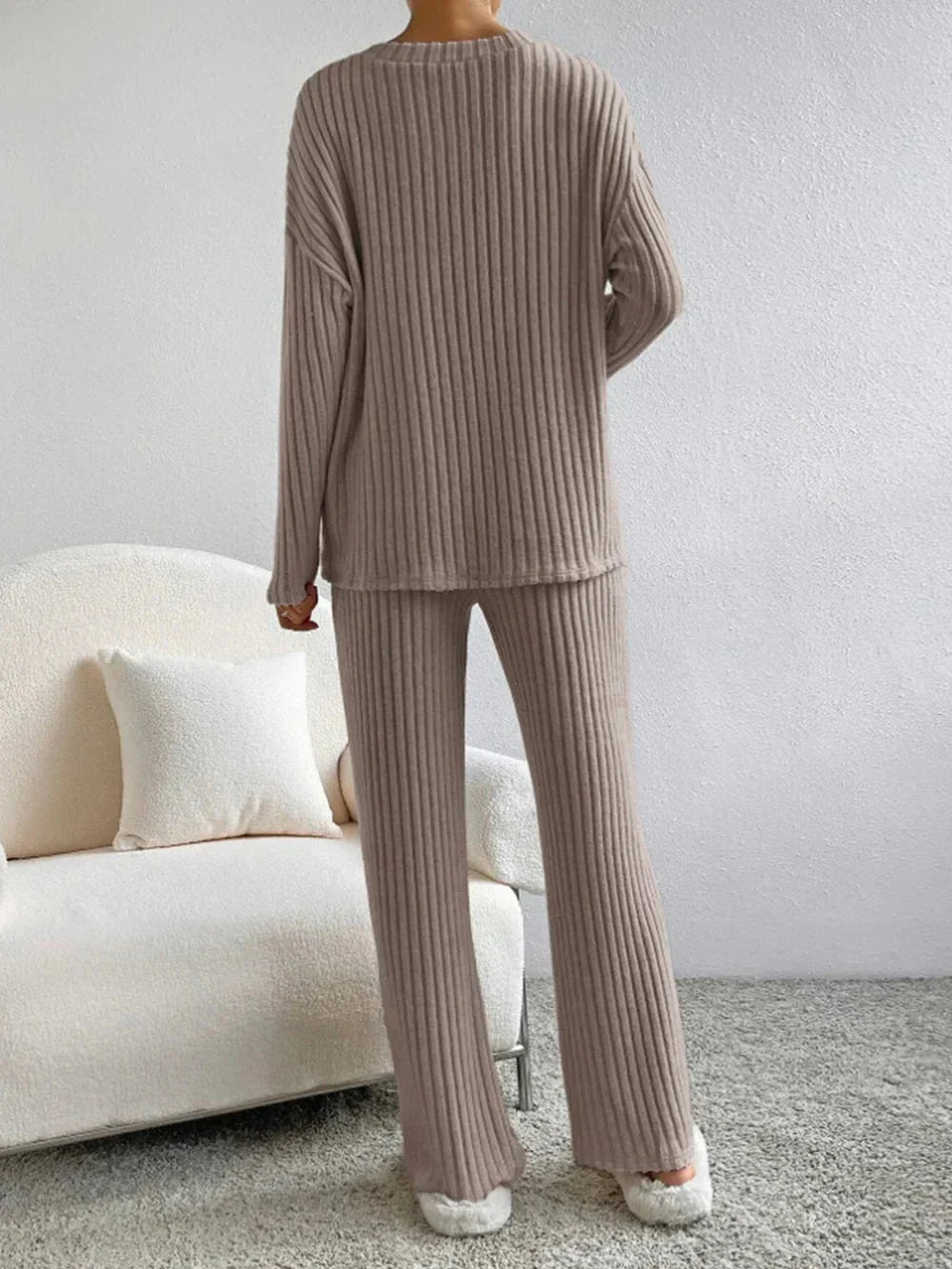 Adrinetta V-Neck Set