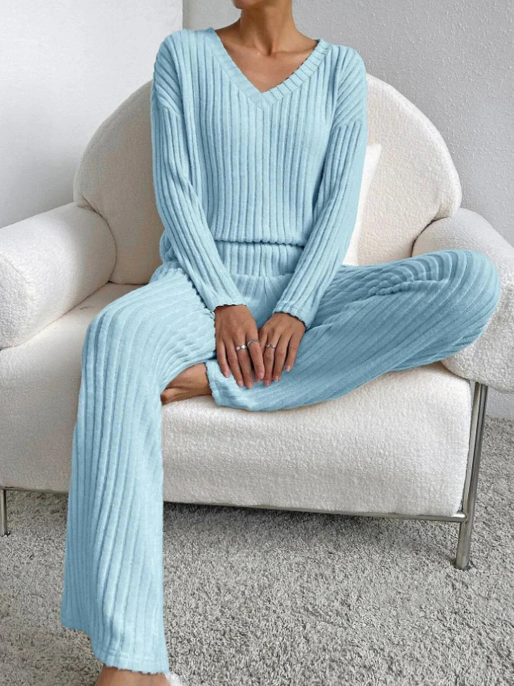 Adrinetta V-Neck Set