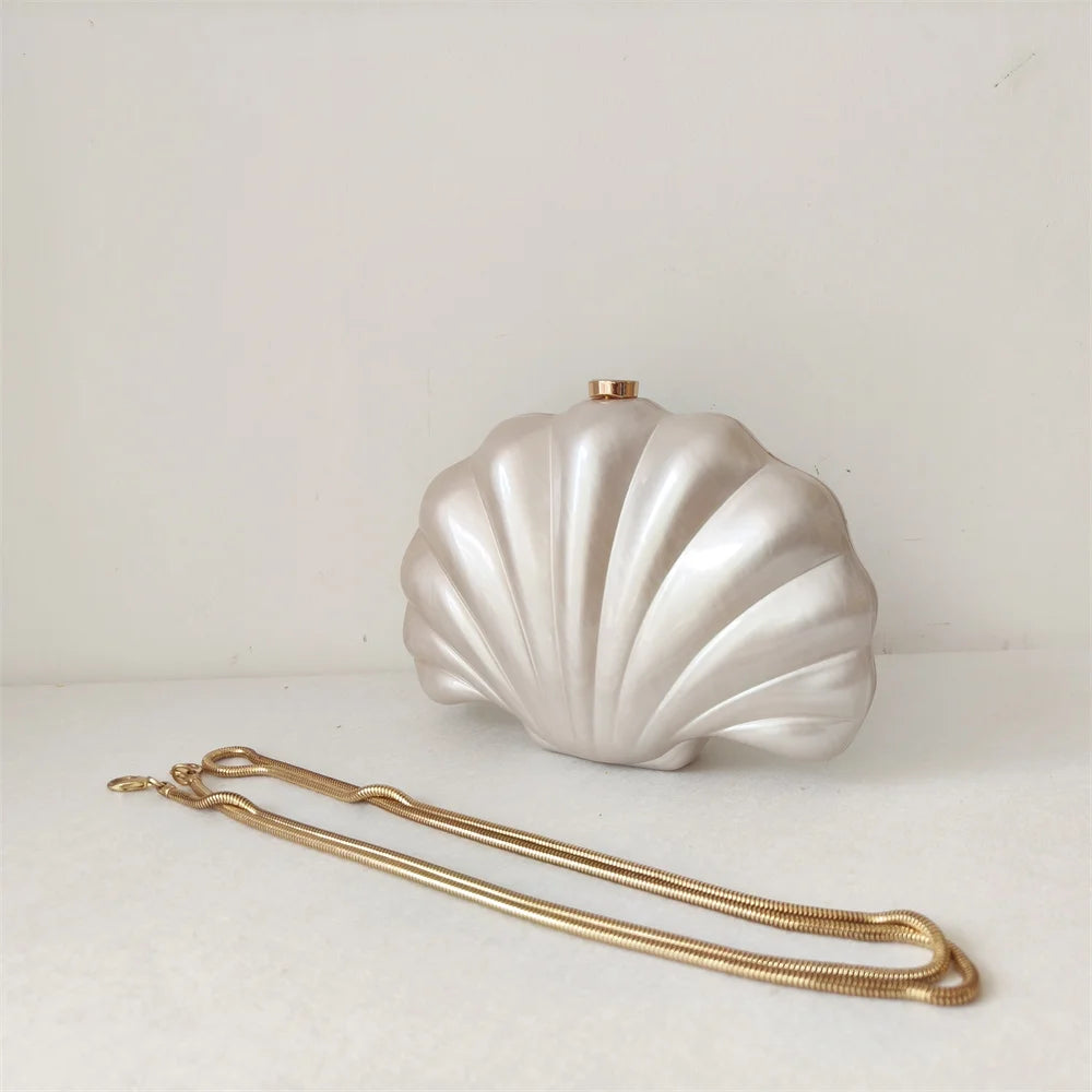 Quenzia Clutch Bag