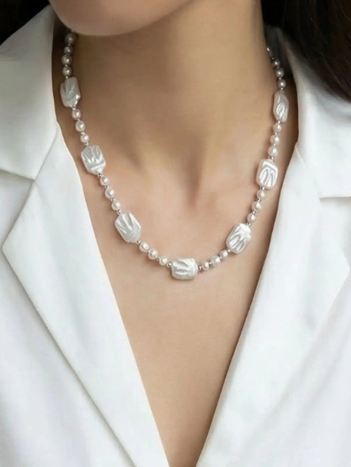Dervina Pearl Necklace