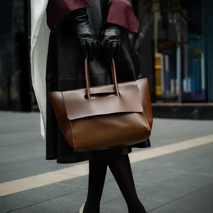 Quintalina Handbag