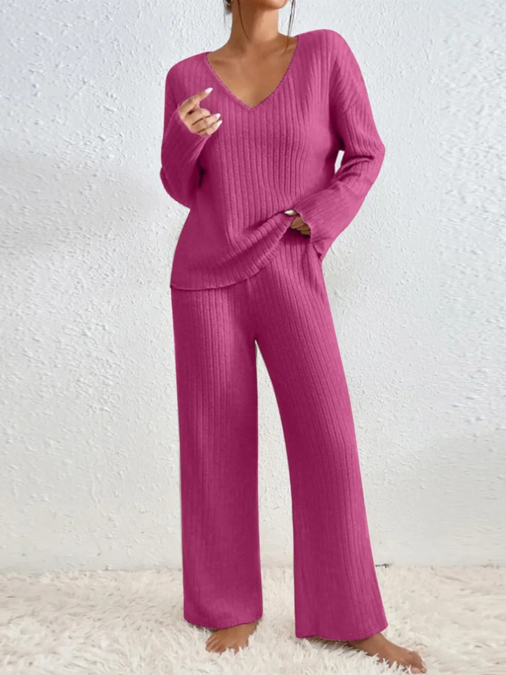 Adrinetta V-Neck Set